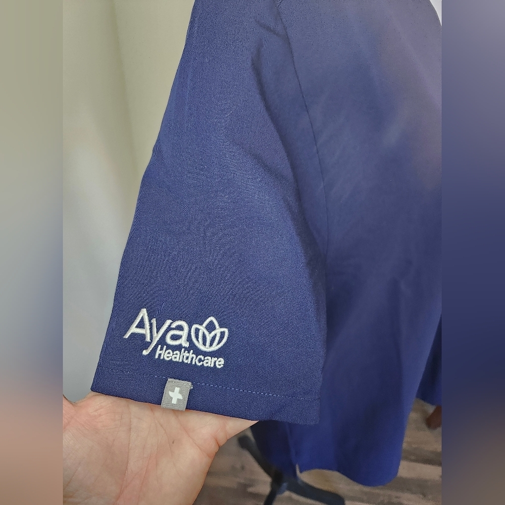 NWT Figs Navy Blue Catarina One Pocket Scrub Medical Shirt - Picture 3 of 5